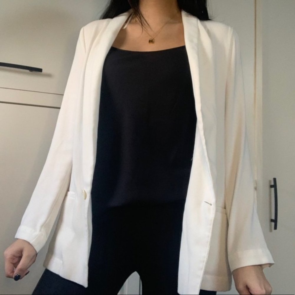 White Zara blazer small open single button - Picture 3 of 14